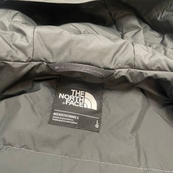 The North Face Men’s Grey Windbreaker Jacket Size Large - Picture 5 of 8
